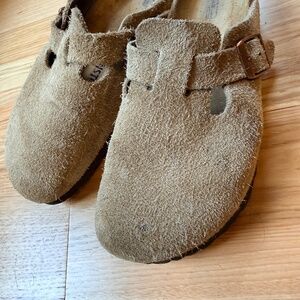 Birkenstock Boston suede clog taupe size 38